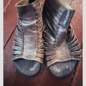 Roan Gladiator Sandals